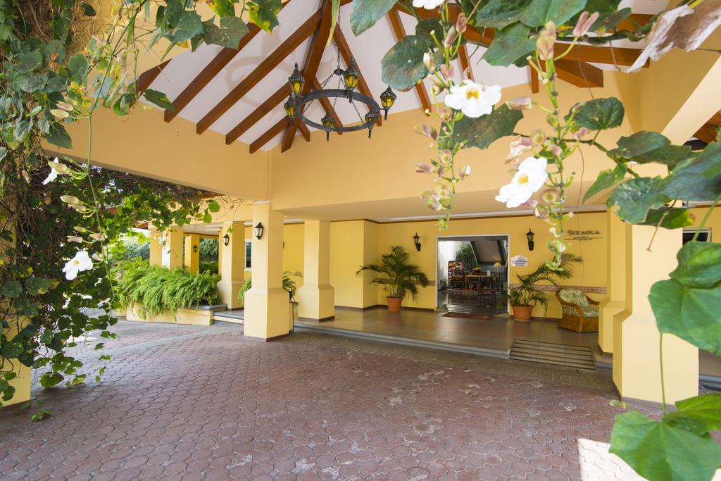 Apartotel & Suites Villas Del Rio San Jose  Bagian luar foto